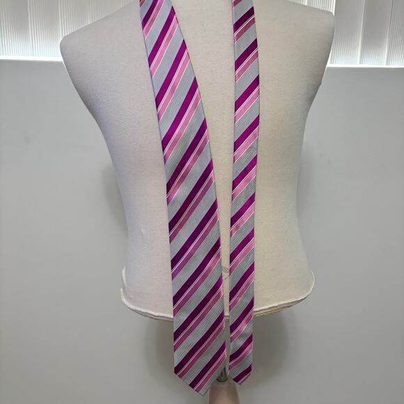 GEOFFREY BEENE100% Silk Mens Pink Striped Neck Tie  3.5"x56" One Size - Picture 2 of 4